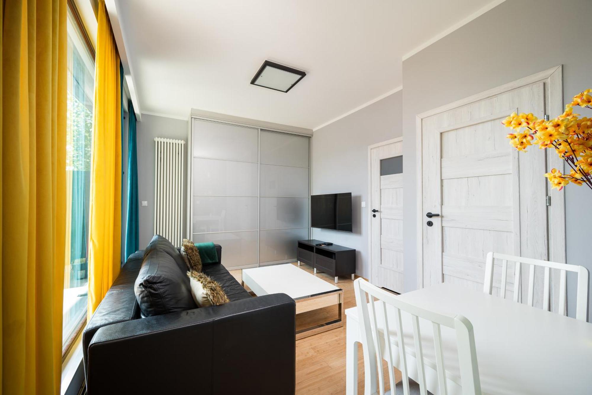 Ochota Deluxe Apartment Warsaw Exterior photo